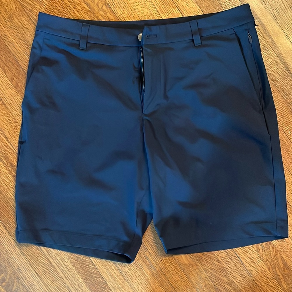 Lululemon Commision Short - 9in